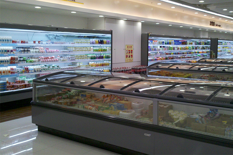 SUPERMARKET
